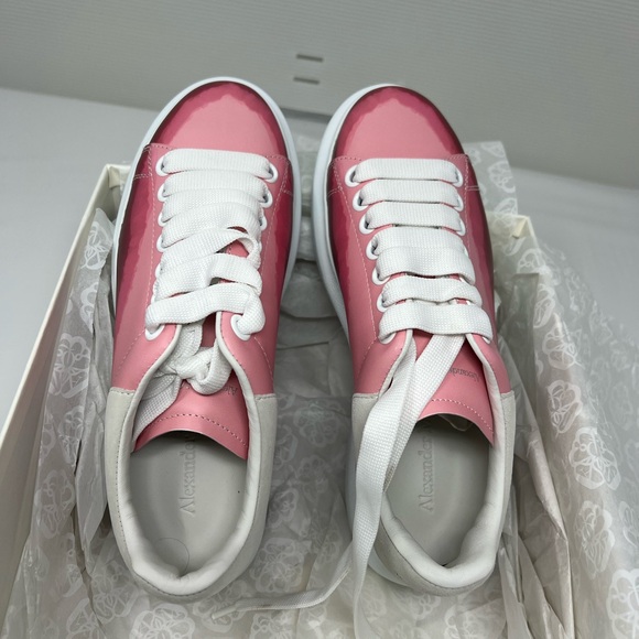 Alexander McQueen Alexander McQueen Oversized Dip-Dye  MCQUEEN
Oversized Dip-Dye Leather Sneakers